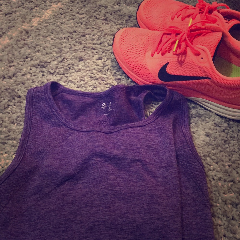 NWOT GapFit racerback workout top